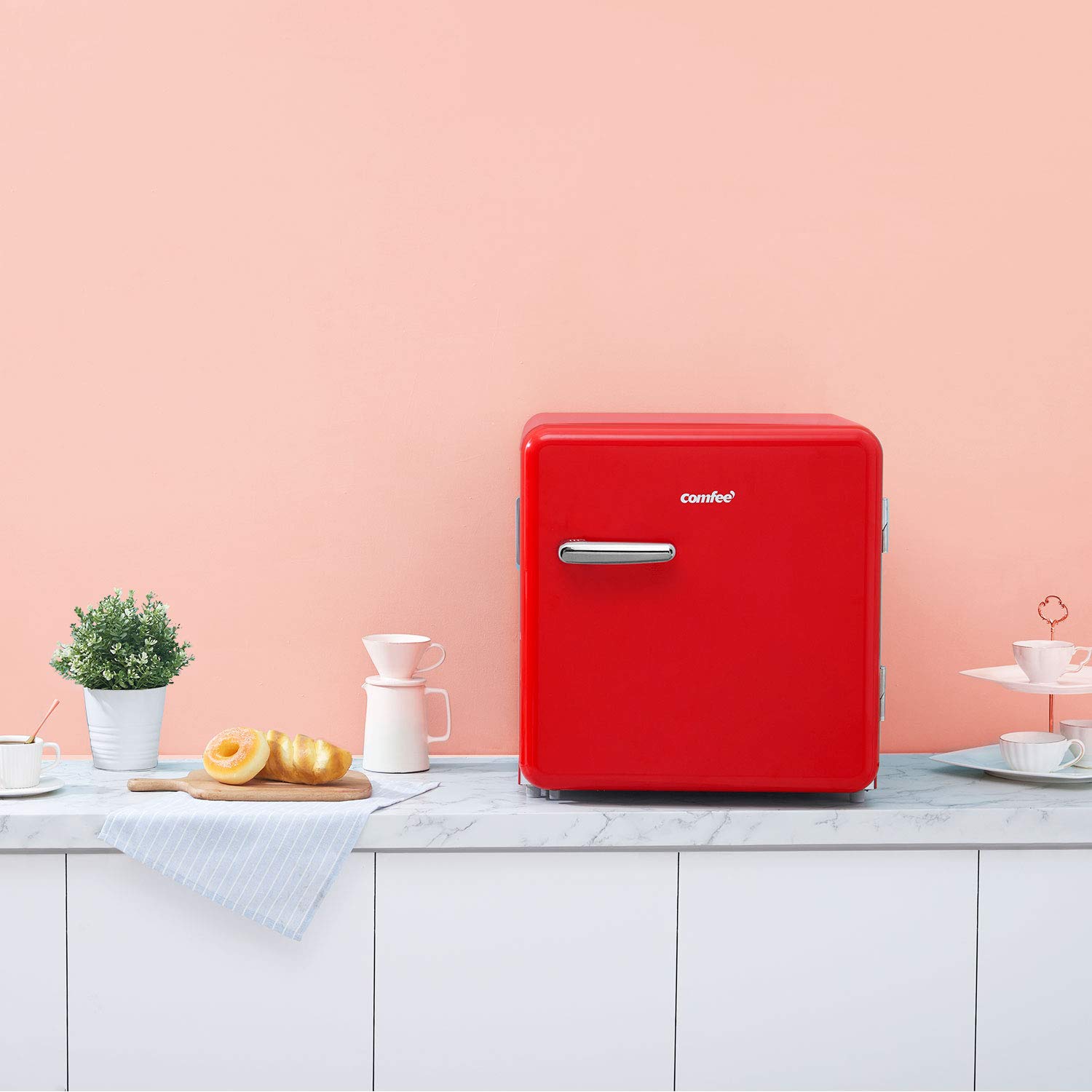 comfee-rcd50re1rt-e-retro-mini-k-hlschrank-47-l-rot image 7